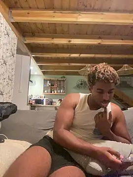 Snapshot of Axel_black10 chatting on March 2026 07:52:01 PM Axel black10 online show from March 2026 07:52:01 PM