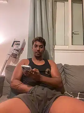 Snapshot of Axel_black10 chatting on April 2026 07:33:01 PM Axel black10 online show from April 2026 07:33:01 PM