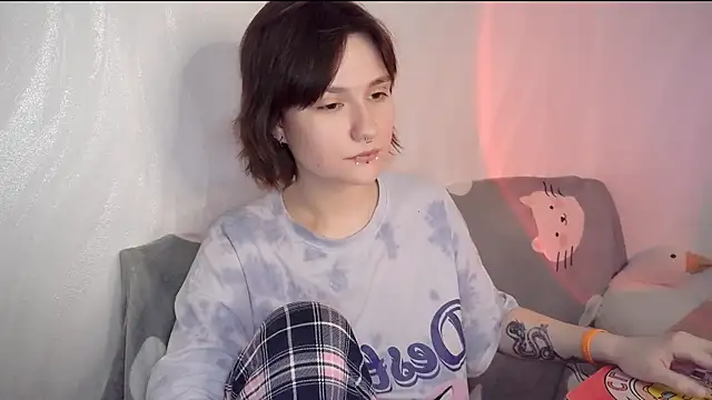 UwuJudy Osas online show from April 2026 10:38:01 PM