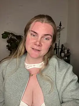 SexyBlondJoanna online show from February 2026 07:55:02 PM