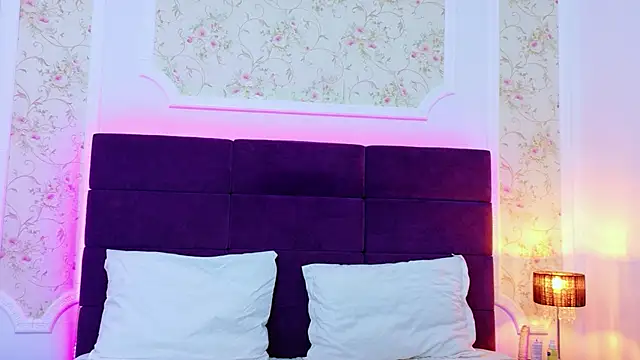 EvelinHill online show from February 2026 05:00:02 AM