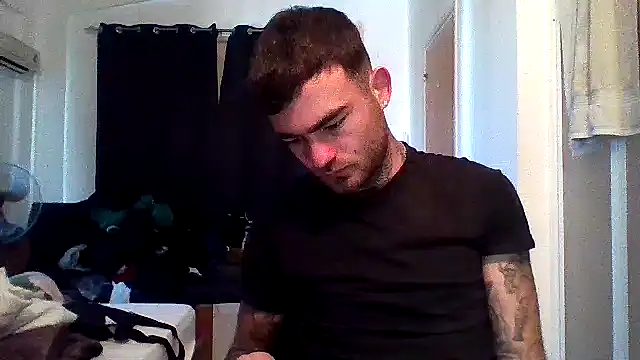 jacobsex221 online show from February 2026 01:40:02 PM