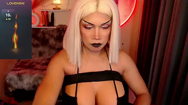 Snapshot of deliciousClaire chatting on April 2026 11:40:02 PM deliciousClaire online show from April 2026 11:40:02 PM