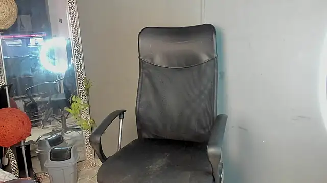 dylaans19 online show from February 2026 02:33:01 PM