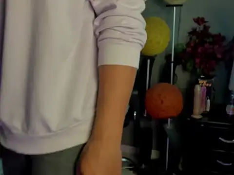 dylaans19 online show from February 2026 02:24:01 PM