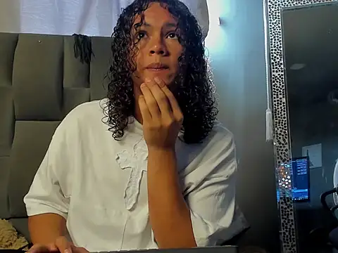 dylaans19 online show from February 2026 02:27:02 PM