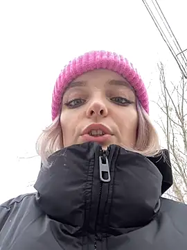 aka Blonde online show from February 2026 07:51:01 AM