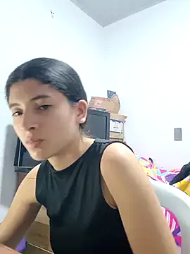 honeyhotgirl19 online show from February 2026 03:07:01 AM