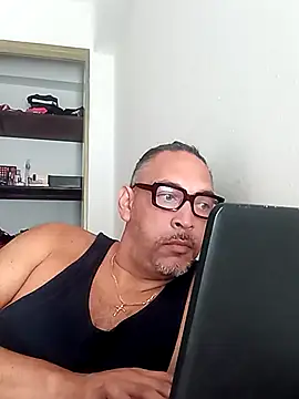 Snapshot of Big_vittollo chatting on February 2026 01:40:02 PM Big vittollo online show from February 2026 01:40:02 PM