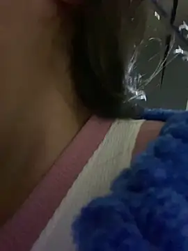 Snapshot of Shayla--broos chatting on February 2026 08:05:01 PM Shayla--broos online show from February 2026 08:05:01 PM