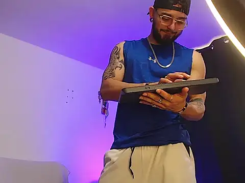 Snapshot of Axel_Stton chatting on January 2026 02:00:02 PM Axel Stton online show from January 2026 02:00:02 PM