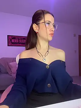 Snapshot of LolaSB chatting on May 2026 02:52:02 AM LolaSB online show from May 2026 02:52:02 AM