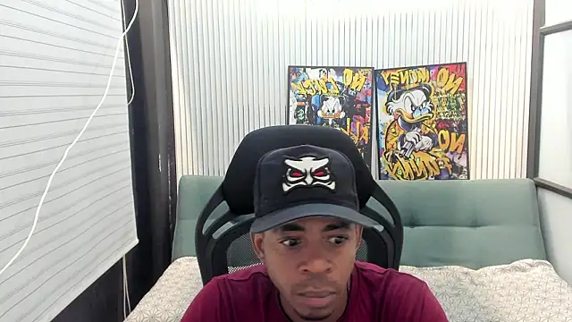 Snapshot of AndresPalacios_ chatting on January 2026 04:50:02 AM AndresPalacios online show from January 2026 04:50:02 AM