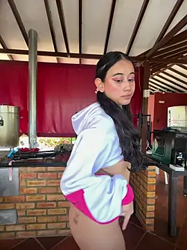 l0lita emi online show from March 2026 03:07:02 PM