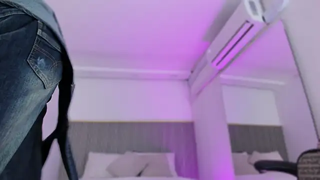 ashvalentine online show from February 2026 07:35:01 PM