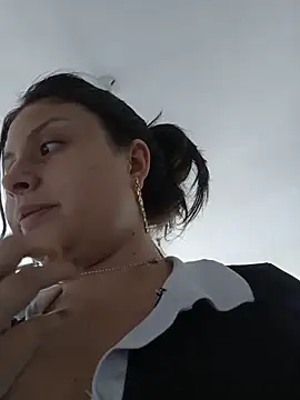 Snapshot of yessica_gomez01 chatting on June 2026 06:40:02 PM yessica gomez01 online show from June 2026 06:40:02 PM