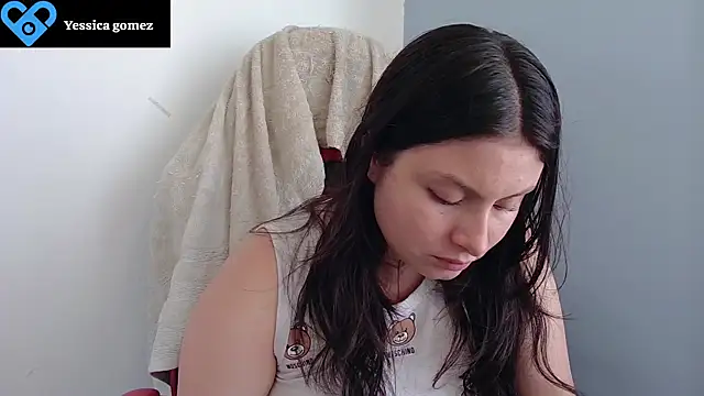 Snapshot of yessica_gomez01 chatting on June 2026 07:34:01 PM yessica gomez01 online show from June 2026 07:34:01 PM