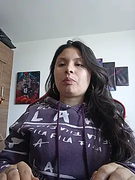 Snapshot of yessica_gomez01 chatting on July 2026 08:11:01 PM yessica gomez01 online show from July 2026 08:11:01 PM
