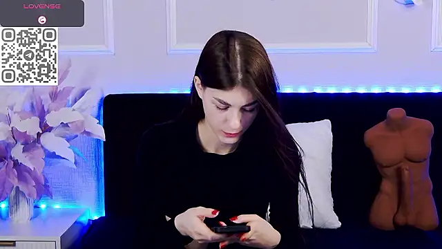 Snapshot of Lindsay_Cutie chatting on January 2026 02:06:02 AM Lindsay Cutie online show from January 2026 02:06:02 AM