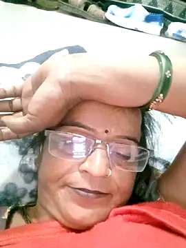 kiiuu sexe online show from February 2026 06:59:02 PM