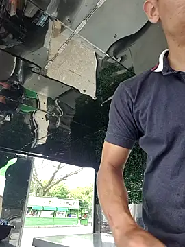 Andres storm online show from April 2026 08:17:01 PM