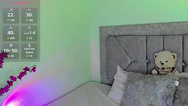 Britanny77 online show from April 2026 09:26:02 PM