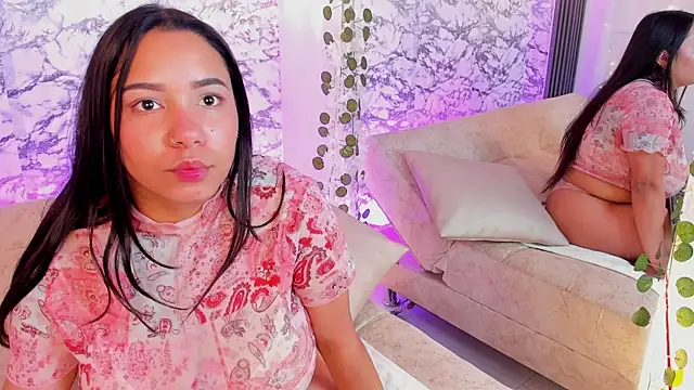 Snapshot of soffi_joness23 chatting on January 2026 12:21:01 PM soffi joness23 online show from January 2026 12:21:01 PM