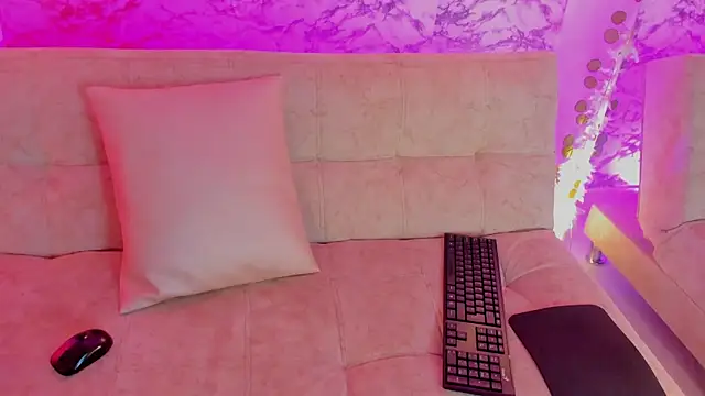 soffi joness23 online show from February 2026 07:10:01 PM