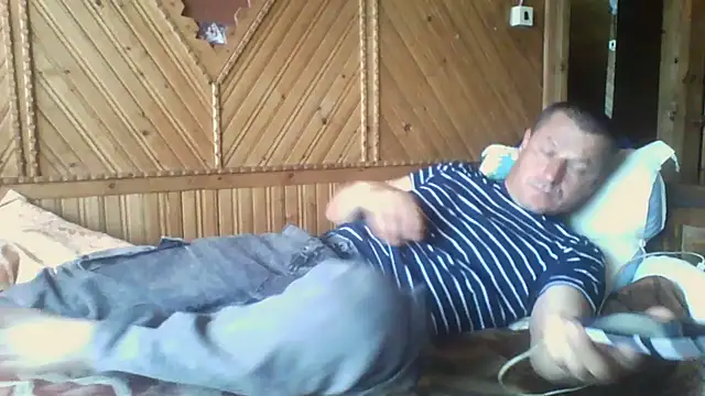 Snapshot of Ivan9iutt chatting on June 2026 08:18:01 AM Ivan9iutt online show from June 2026 08:18:01 AM