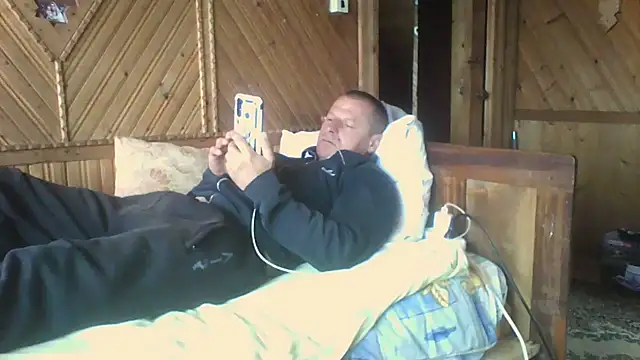Snapshot of Ivan9iutt chatting on July 2026 07:32:02 AM Ivan9iutt online show from July 2026 07:32:02 AM