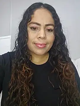 Snapshot of _Zhamira chatting on January 2026 02:55:02 PM Zhamira online show from January 2026 02:55:02 PM