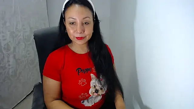 Snapshot of soyElena46 chatting on June 2026 12:05:02 PM soyElena46 online show from June 2026 12:05:02 PM