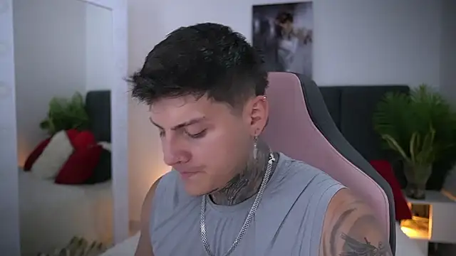 goldenatlasX online show from February 2026 10:03:02 PM