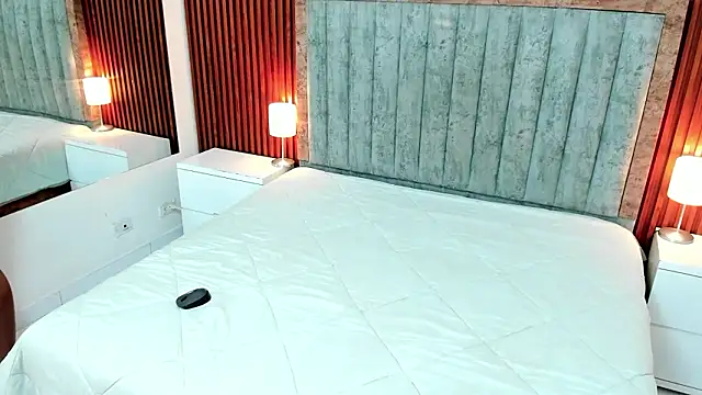 Arianaa Cooper  online show from January 2026 11:36:01 AM