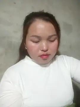 Snapshot of Savi-cute chatting on February 2026 04:04:01 PM Savi-cute online show from February 2026 04:04:01 PM