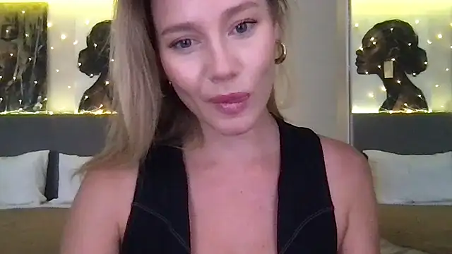 Snapshot of Stella_muse chatting on January 2026 02:28:01 AM Stella muse online show from January 2026 02:28:01 AM