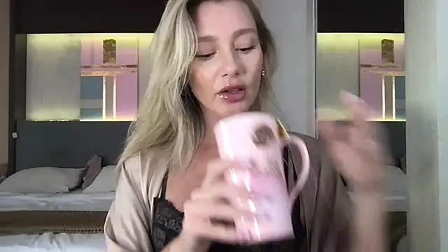 Snapshot of Stella_muse chatting on July 2026 05:27:01 AM Stella muse online show from July 2026 05:27:01 AM