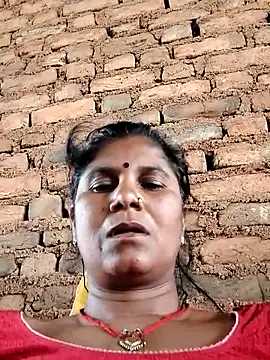 Snapshot of Hot_di97 chatting on June 2026 02:53:01 AM Hot di97 online show from June 2026 02:53:01 AM
