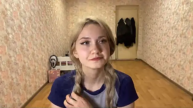 BerneiiceNases online show from January 2026 03:17:01 PM