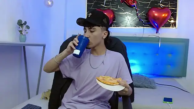 XanderGrey8 online show from February 2026 08:16:01 PM