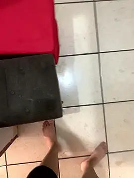 jhon01605 online show from January 2026 07:19:01 PM