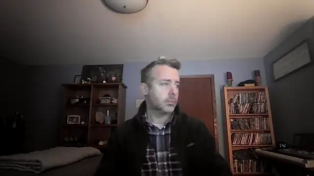 chrisw8140 online show from February 2026 11:47:02 PM