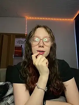 YoungLisaa18 online show from February 2026 03:17:02 PM