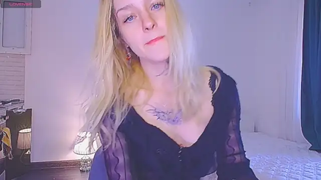 sailormoon666  online show from April 2026 06:40:01 AM