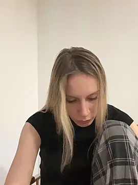 cherry25 online show from January 2026 03:38:01 PM