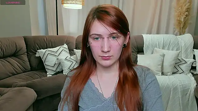 Snapshot of Polly_Sweet chatting on February 2026 12:04:01 PM Polly Sweet online show from February 2026 12:04:01 PM