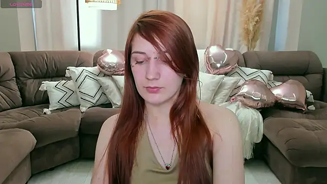 Snapshot of Polly_Sweet chatting on February 2026 11:32:02 AM Polly Sweet online show from February 2026 11:32:02 AM