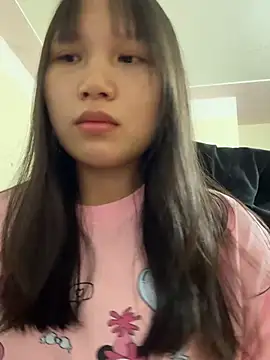 Charlotte-ee online show from March 2026 05:19:01 AM