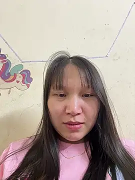 Charlotte-ee online show from April 2026 04:04:02 PM