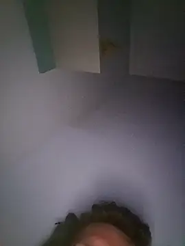 zafiro19xh online show from April 2026 08:18:01 PM